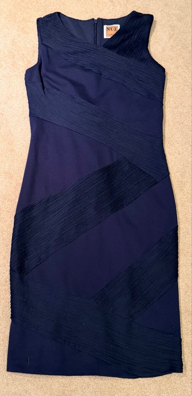 NUE by Shani Navy Blue Sleeveless Bandage Midi Dress US 6 UK 10 Pleated Accent